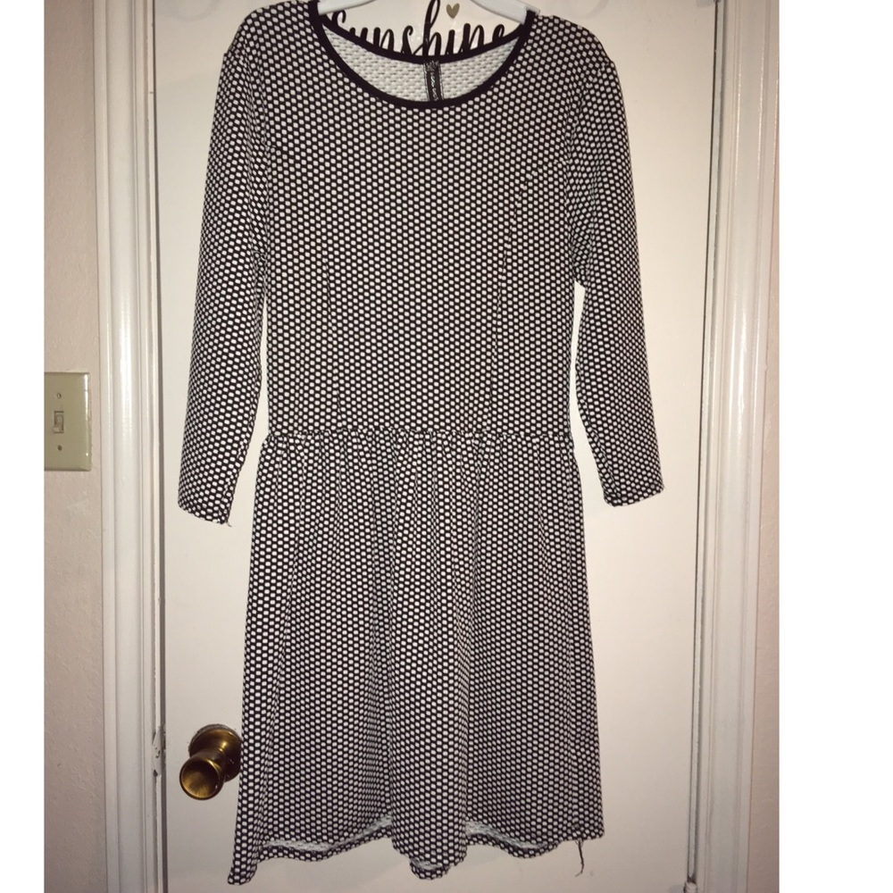 Black and white dress